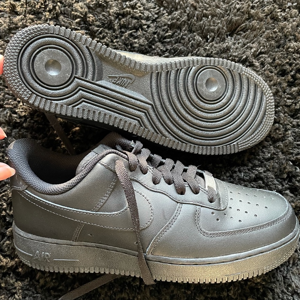 Black Nike Air Force 1’s (ones)